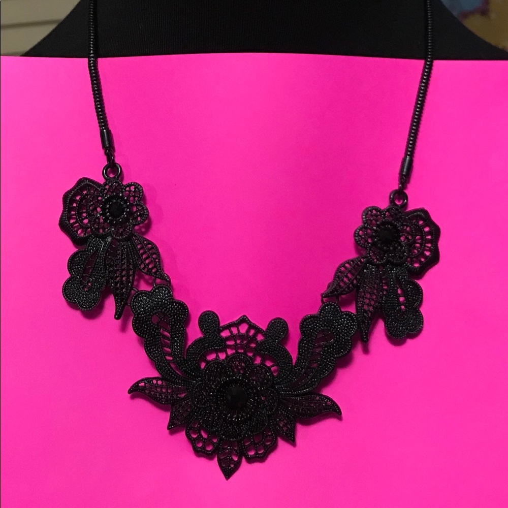 ✨NEW✨ Black Statement Necklace